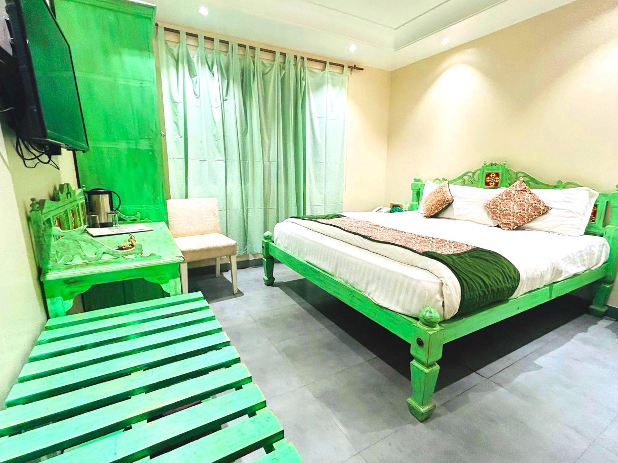 The Pinky Villa - Heritage Boutique Suites Új-Delhi Kültér fotó