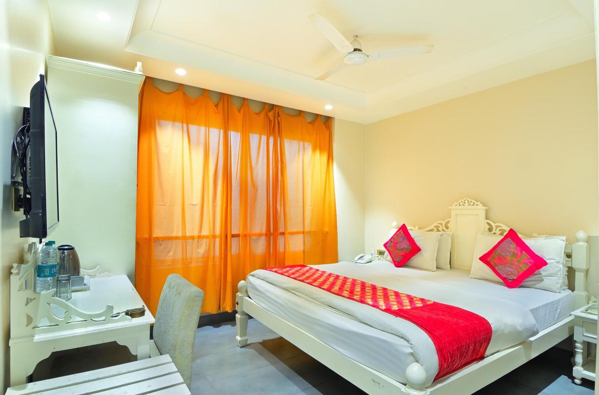 The Pinky Villa - Heritage Boutique Suites Új-Delhi Kültér fotó