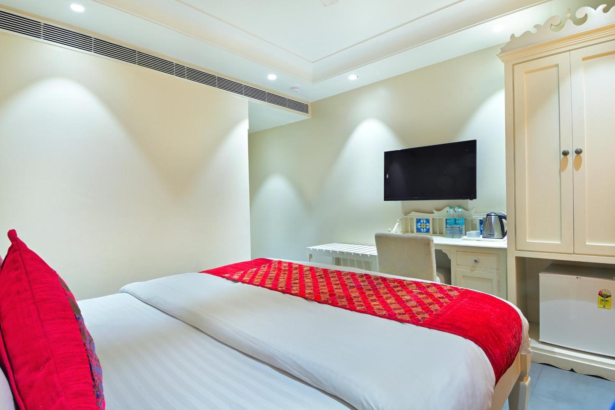 The Pinky Villa - Heritage Boutique Suites Új-Delhi Kültér fotó