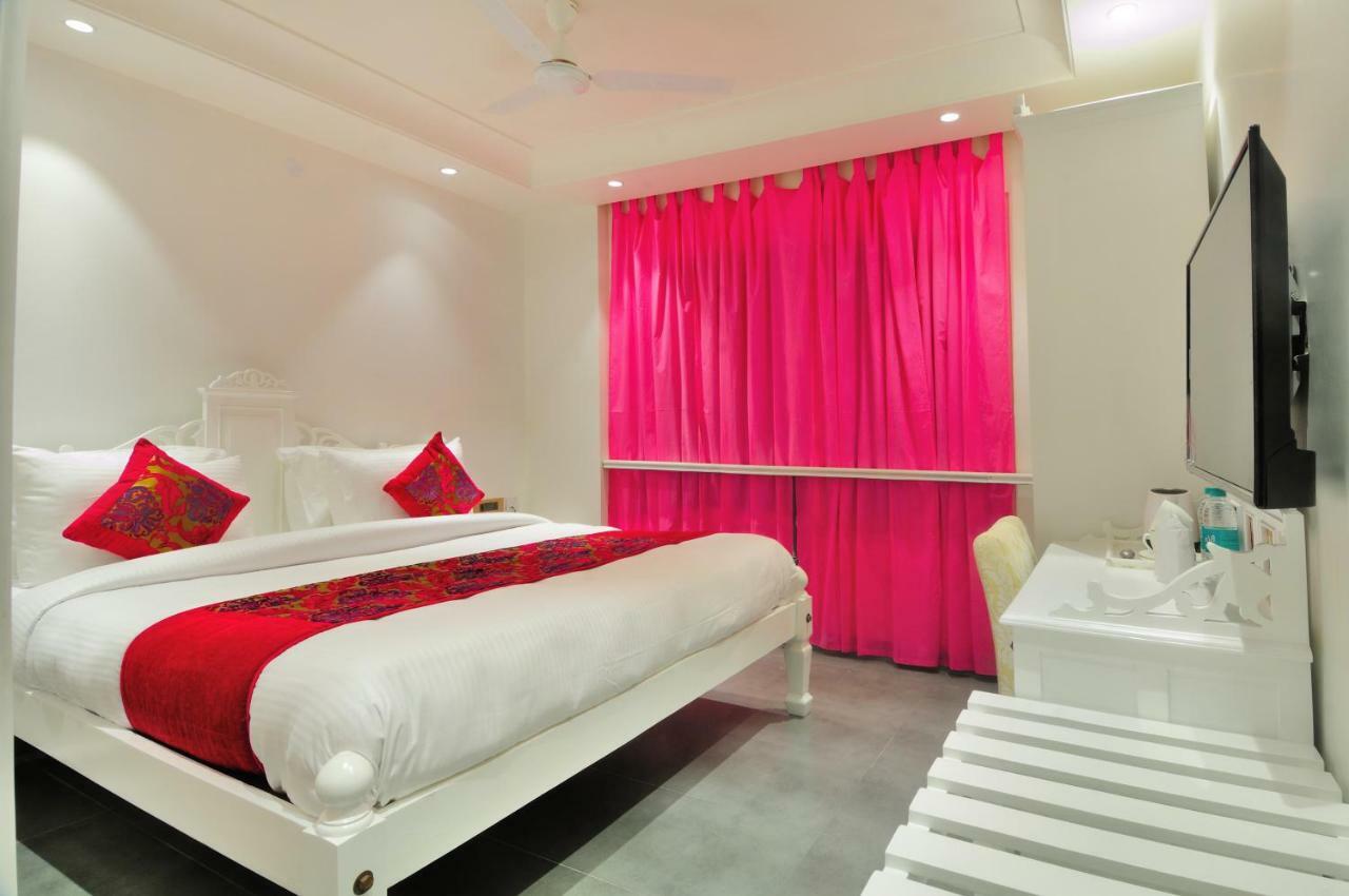 The Pinky Villa - Heritage Boutique Suites Új-Delhi Kültér fotó