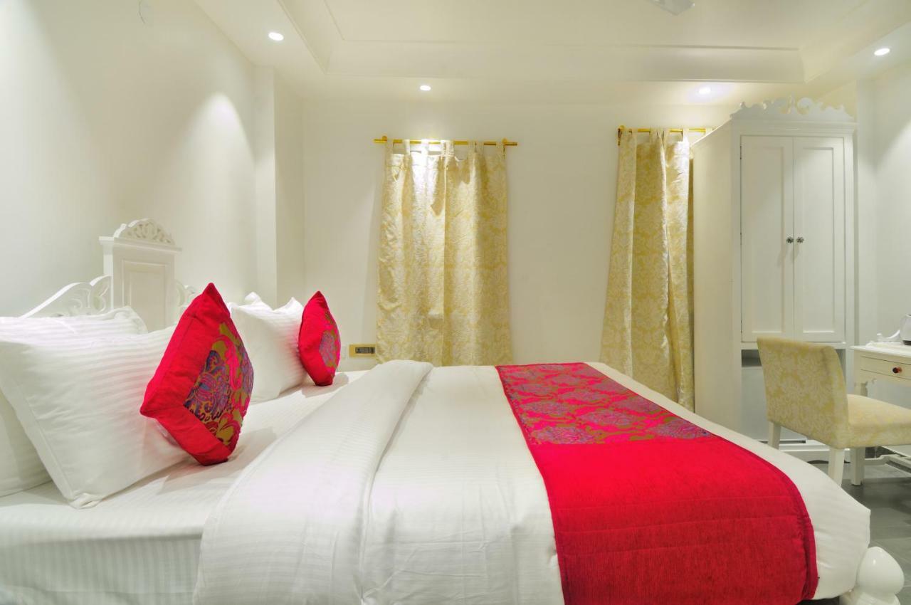 The Pinky Villa - Heritage Boutique Suites Új-Delhi Kültér fotó
