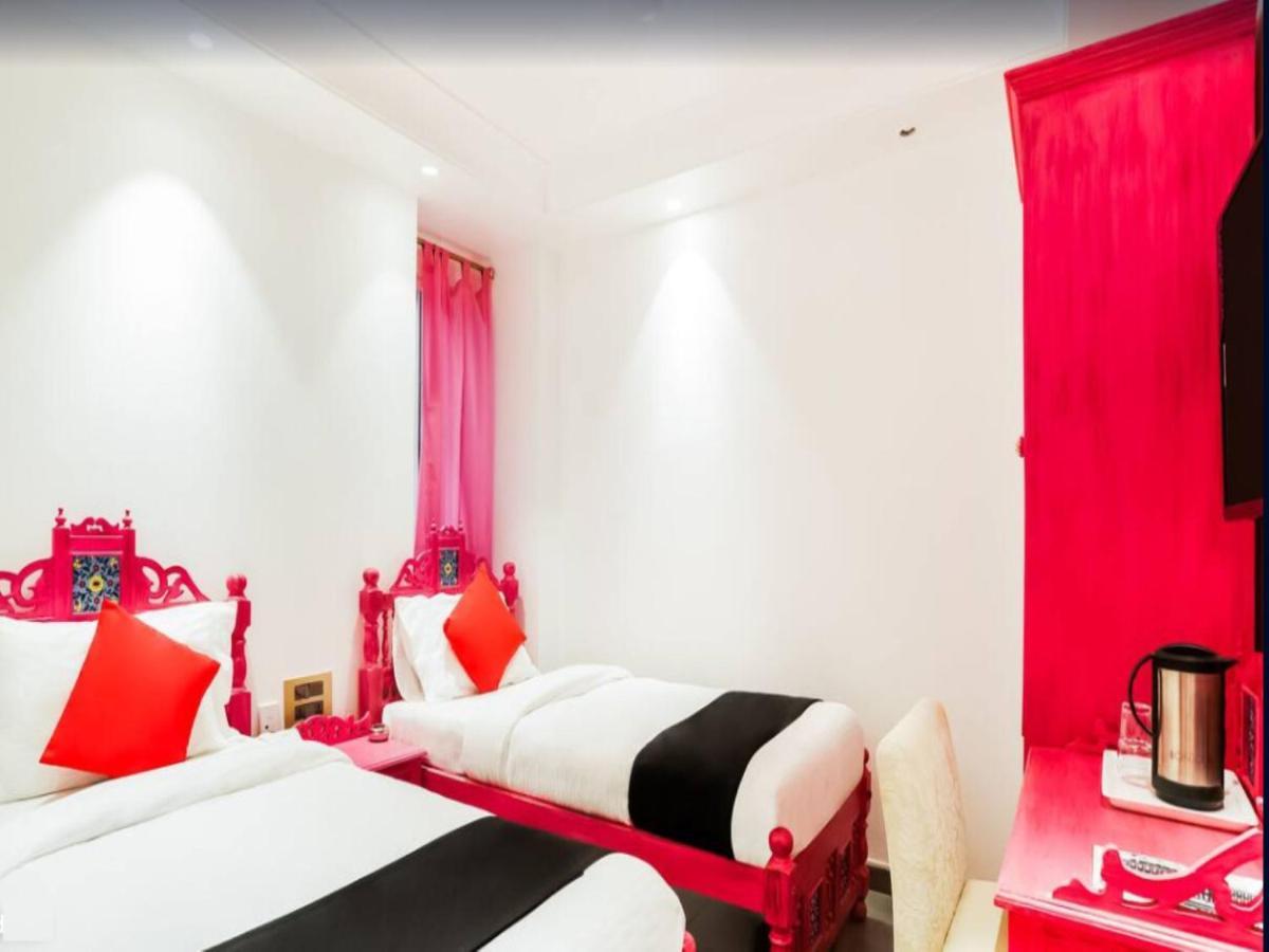 The Pinky Villa - Heritage Boutique Suites Új-Delhi Kültér fotó